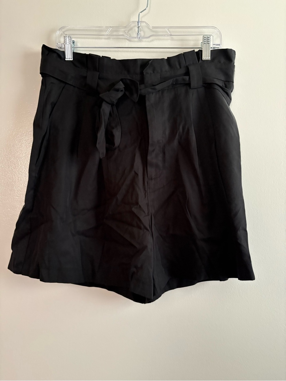 NWT Banana Republic Black Shorts High Waisted Tie Belt Size 12